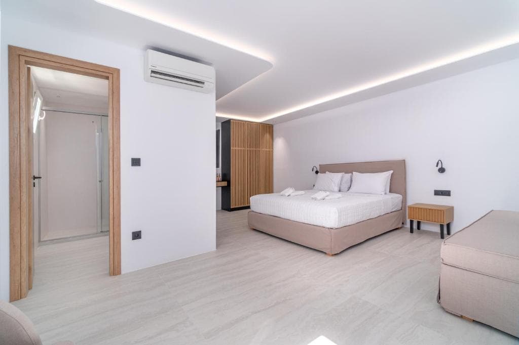 Comfort Triple Room 4