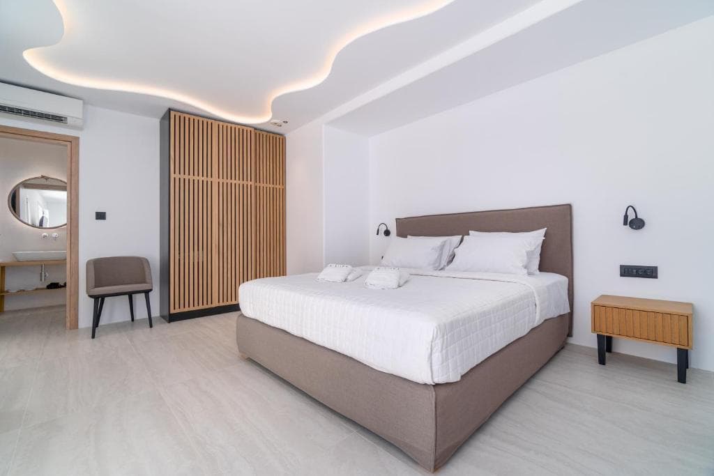 Deluxe Junior Suite 2