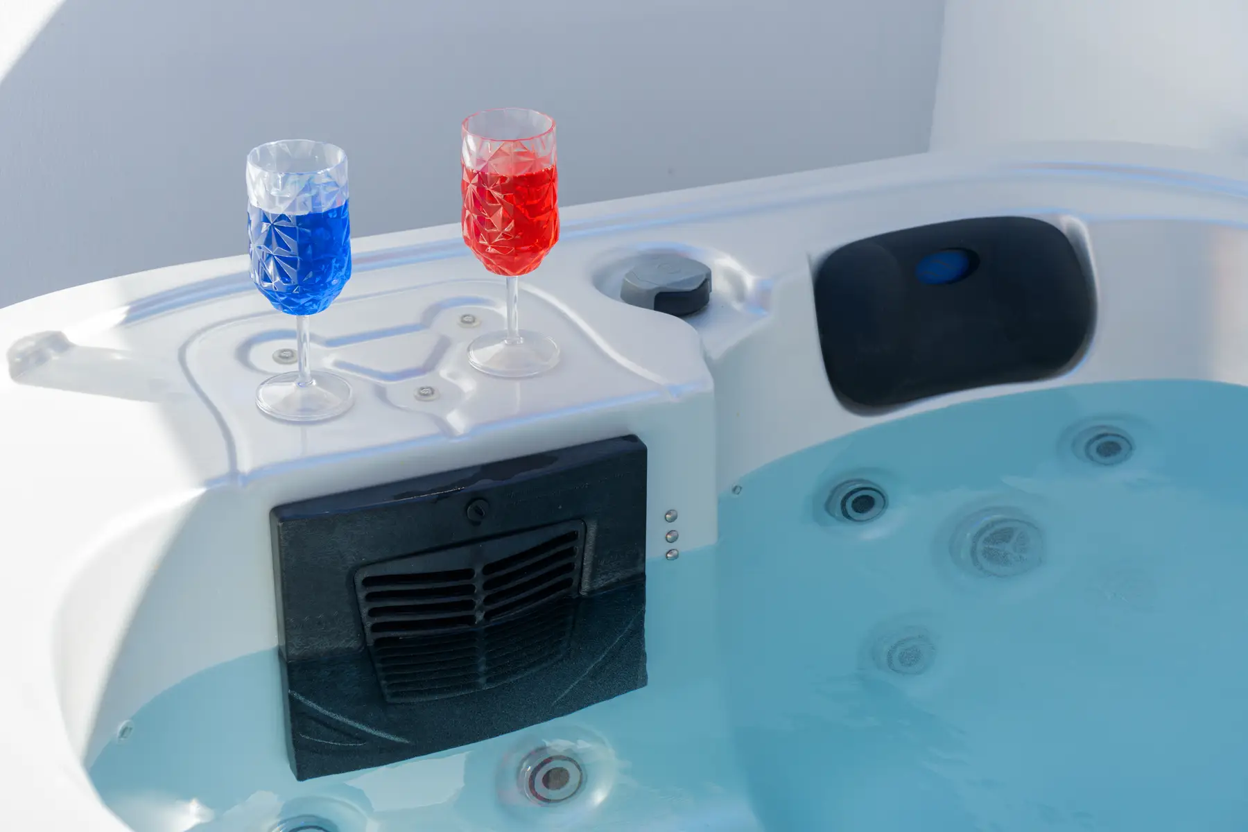 Deluxe Suite with Jacuzzi - Photo 12